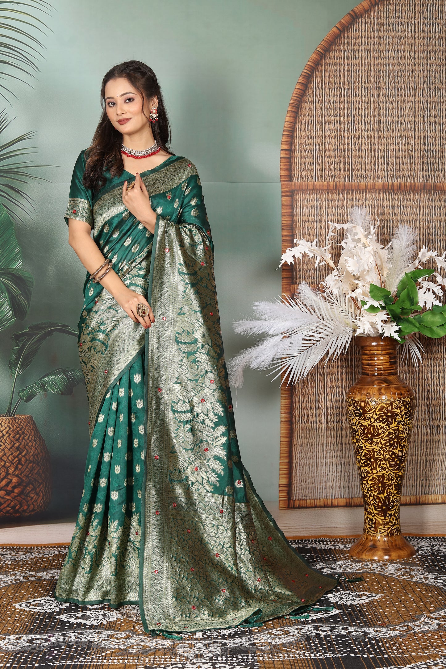TAGALE Self Design Banarasi Art Silk Saree