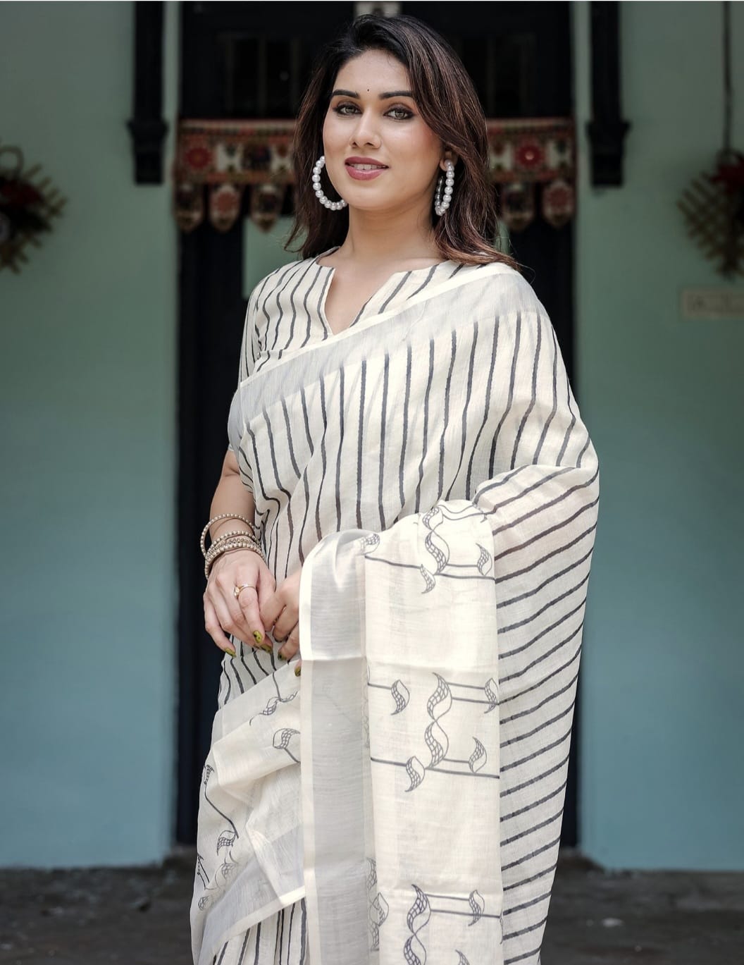 Off White Linen Printed Saree